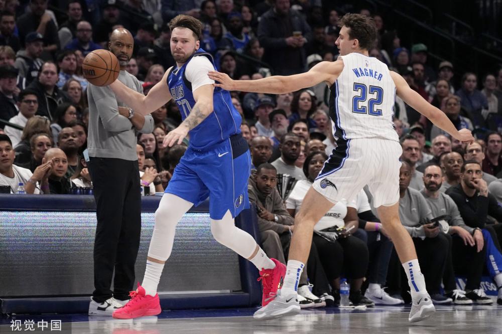 广泛讨论和 广泛讨论和